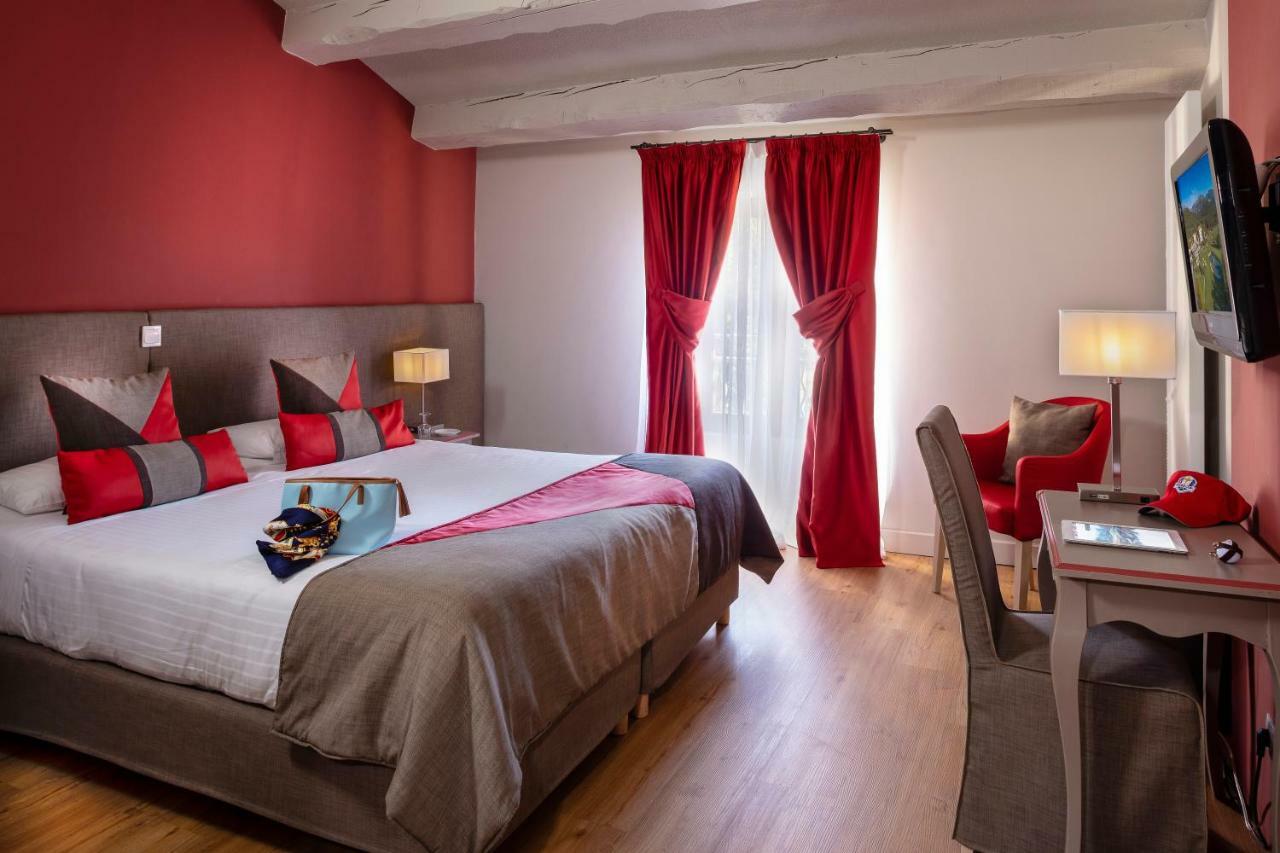 Chateau Et Golf De Taulane La Martre Eksteriør bilde
